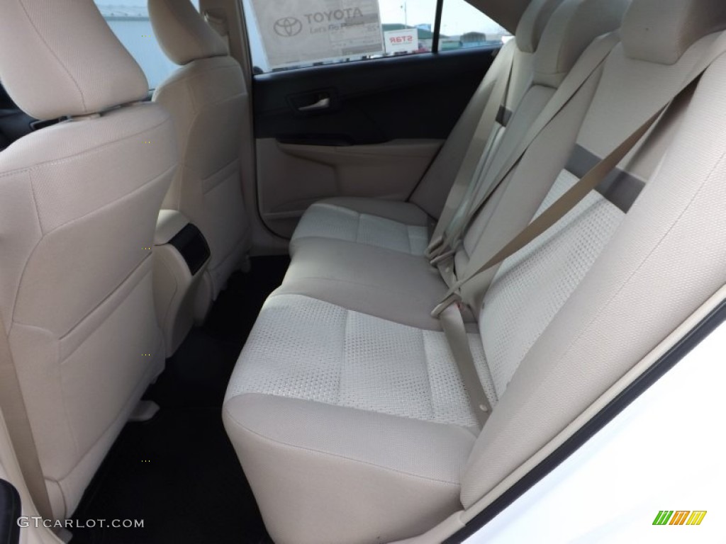 2013 Camry LE - Super White / Ivory photo #16