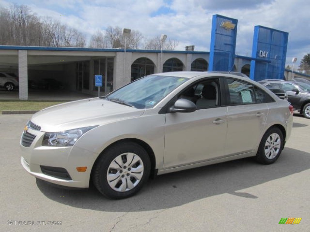 2013 Cruze LS - Champagne Silver Metallic / Jet Black/Medium Titanium photo #1