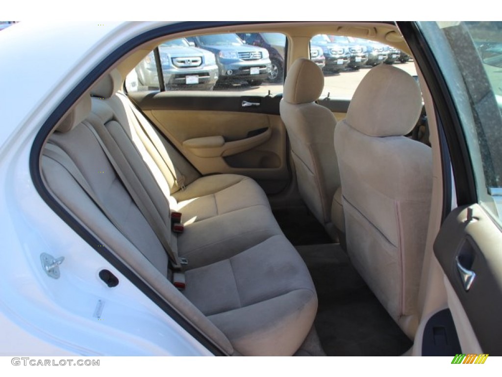 2004 Accord LX Sedan - Taffeta White / Ivory photo #20