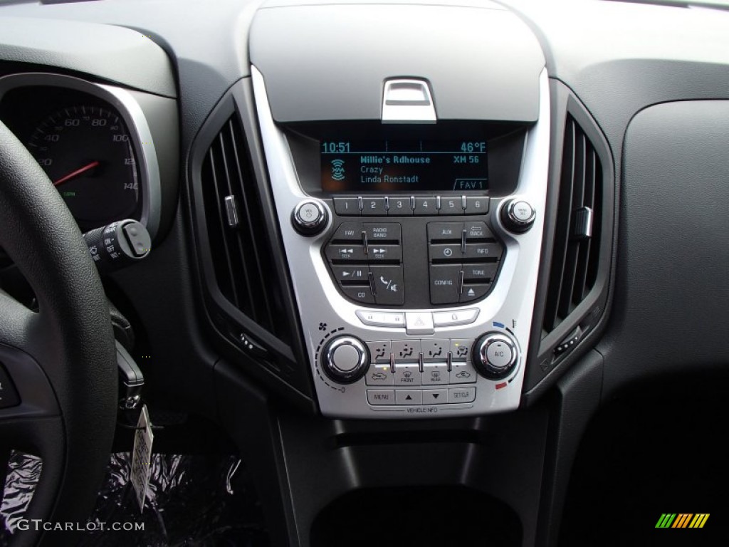 2013 Equinox LS - Champagne Silver Metallic / Jet Black photo #16