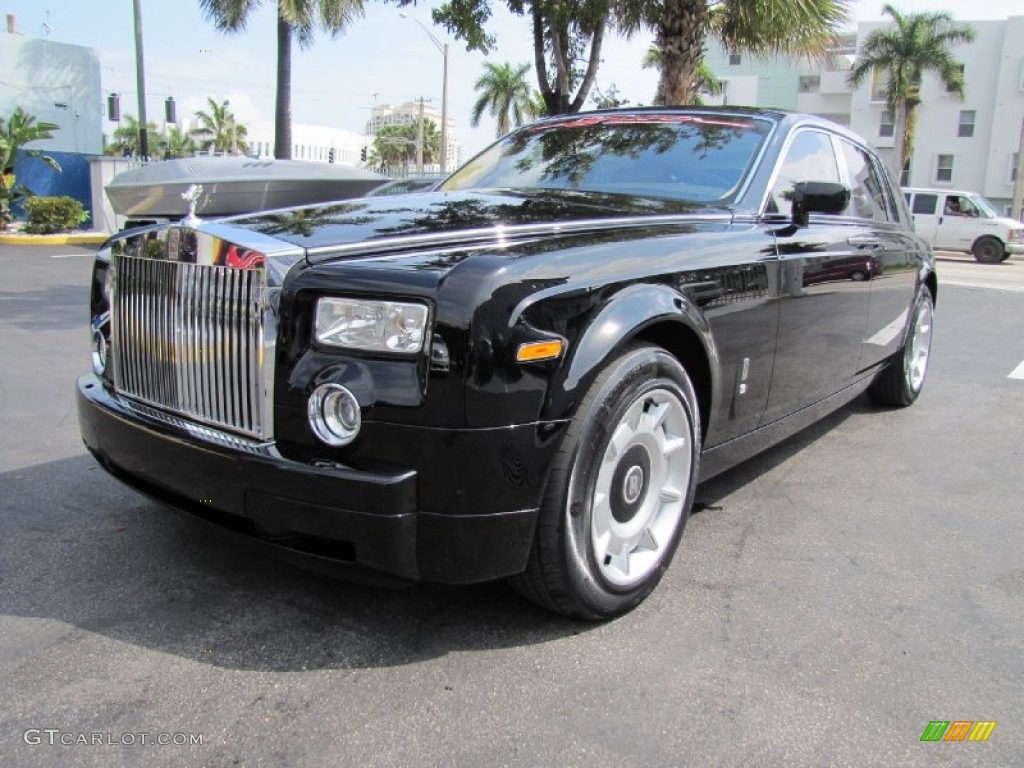 Black 2005 Rolls-Royce Phantom Standard Phantom Model Exterior Photo #79069354