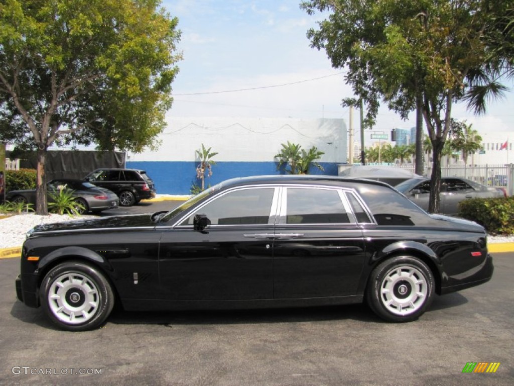 Black 2005 Rolls-Royce Phantom Standard Phantom Model Exterior Photo #79069399