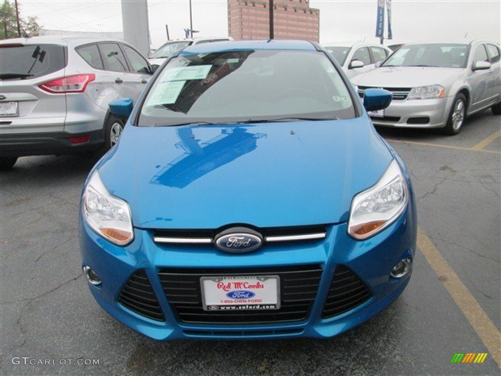 2012 Focus SE Sport 5-Door - Blue Candy Metallic / Two-Tone Sport photo #3