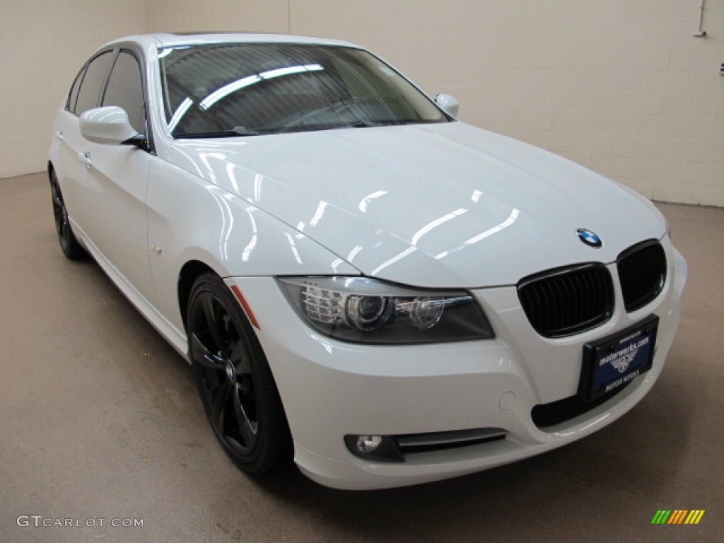 2009 3 Series 335i Sedan - Alpine White / Beige photo #1