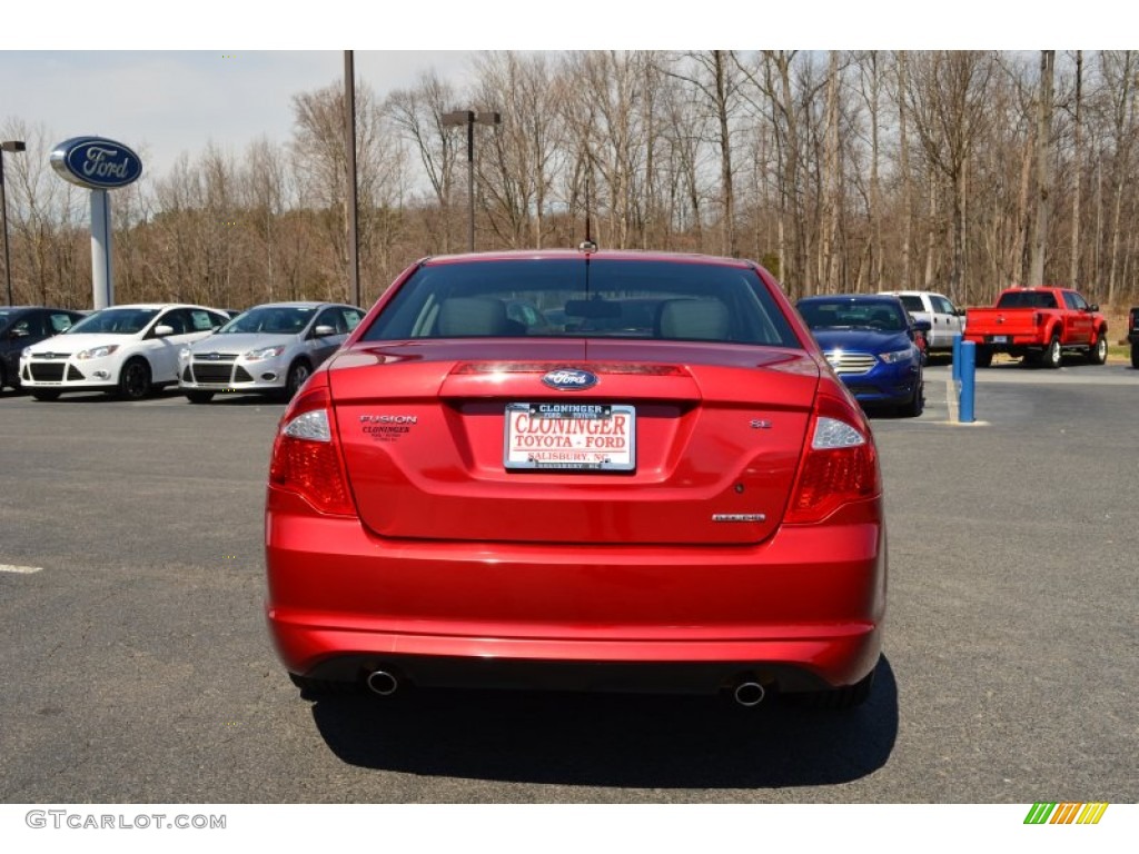 2011 Fusion SE V6 - Red Candy Metallic / Charcoal Black photo #4