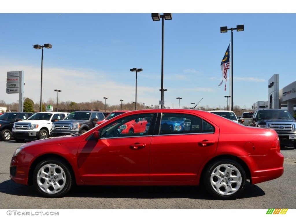 2011 Fusion SE V6 - Red Candy Metallic / Charcoal Black photo #5