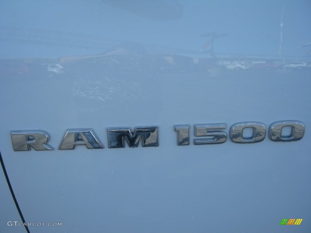 2011 Ram 1500 Big Horn Crew Cab 4x4 - Bright White / Dark Slate Gray/Medium Graystone photo #9
