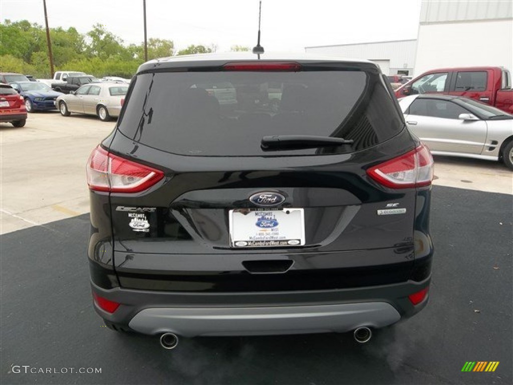 2013 Escape SE 1.6L EcoBoost - Tuxedo Black Metallic / Medium Light Stone photo #4