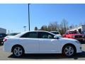 Super White - Camry SE Photo No. 6