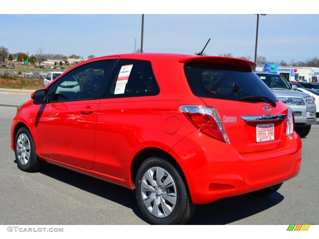 2013 Yaris L 3 Door - Absolutely Red / Ash photo #3