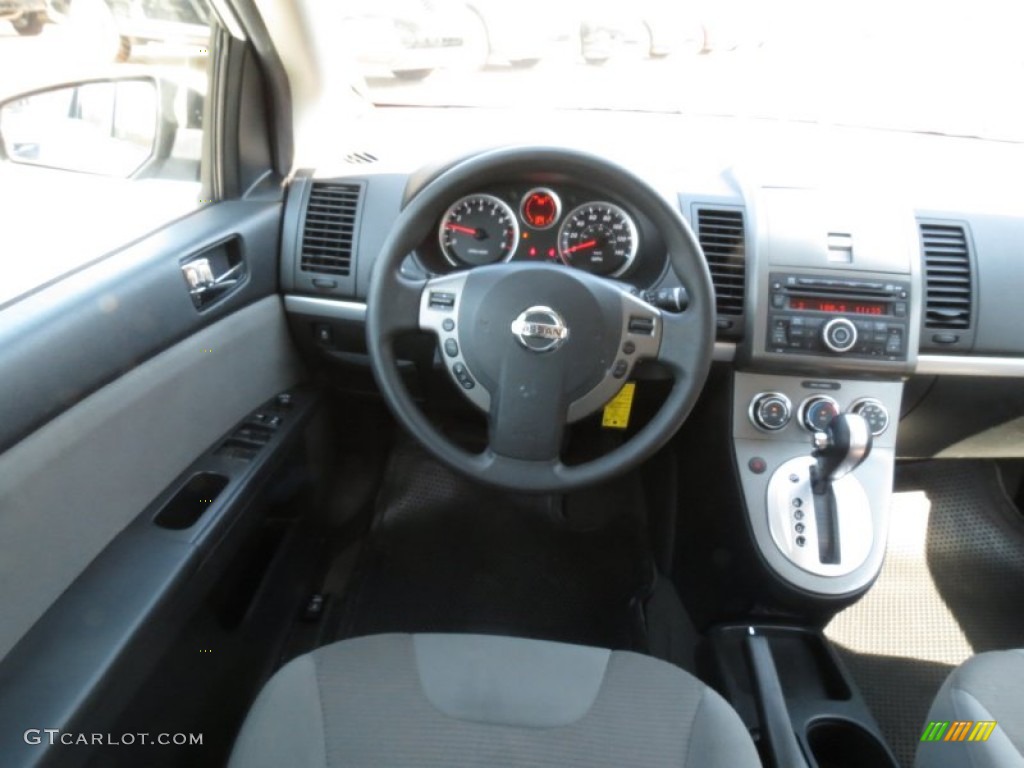 2012 Sentra 2.0 S - Aspen White / Charcoal photo #19