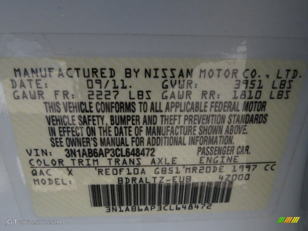 2012 Sentra 2.0 S - Aspen White / Charcoal photo #24