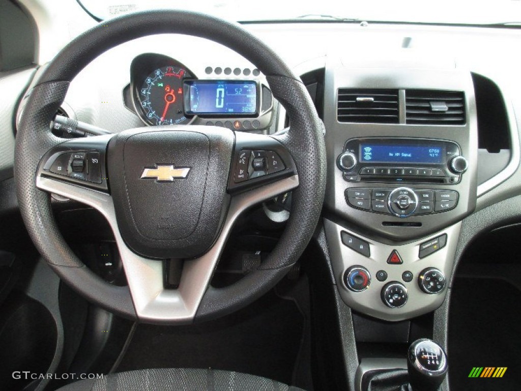 2013 Chevrolet Sonic LT Hatch Jet Black/Dark Titanium Dashboard Photo #79080379