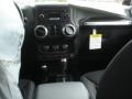 Black - Wrangler Unlimited Sahara 4x4 Photo No. 3