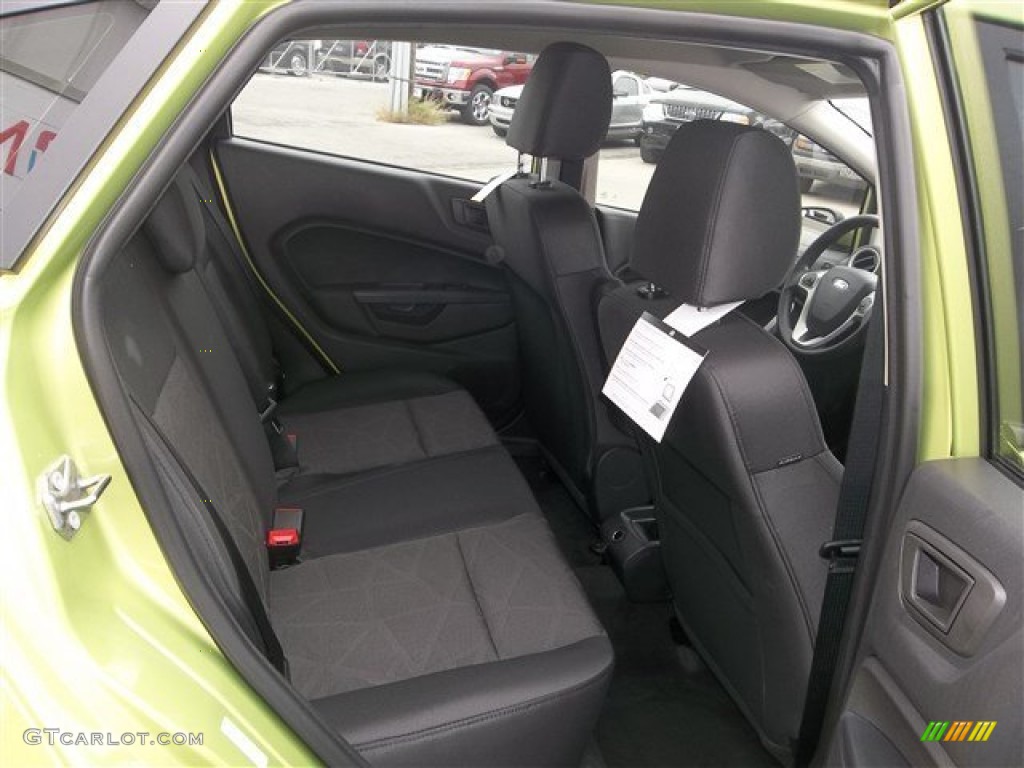 2013 Fiesta SE Sedan - Lime Squeeze / Charcoal Black photo #13