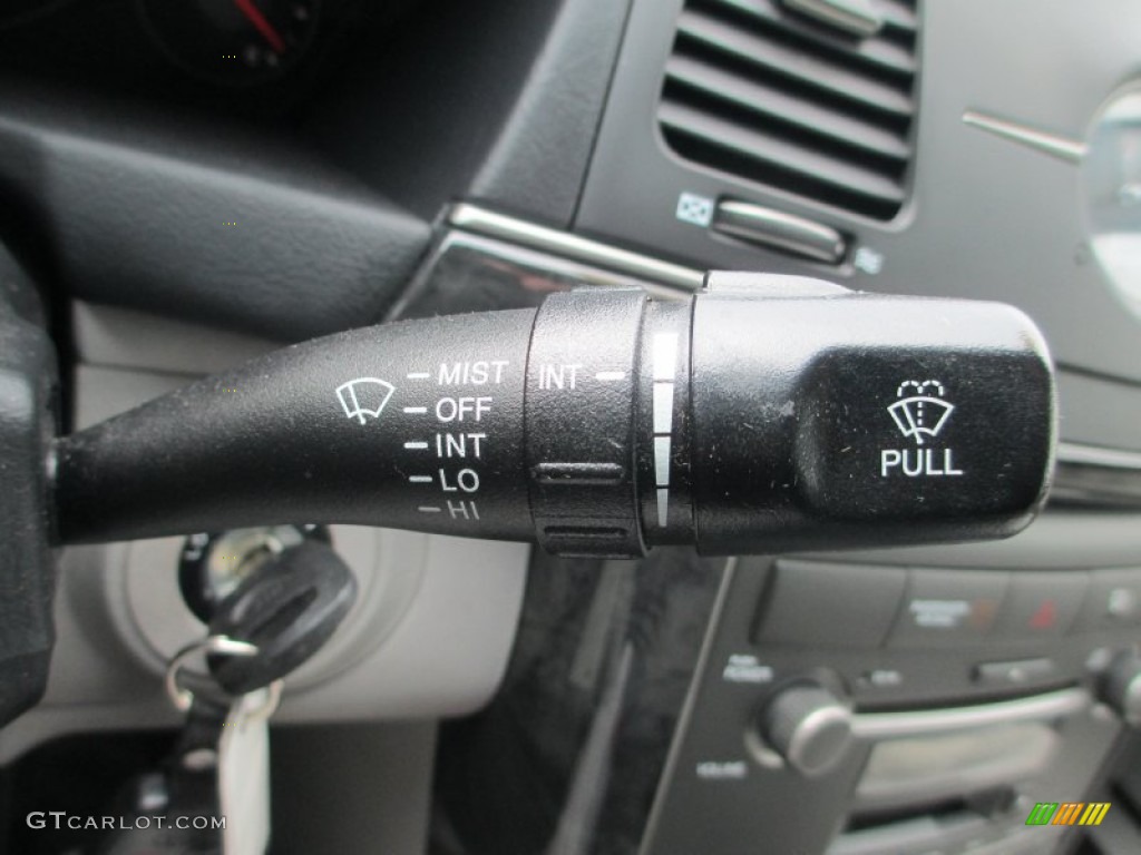 2008 Kia Amanti Standard Amanti Model Controls Photo #79083253