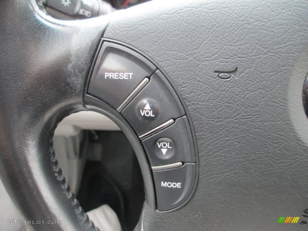 2008 Kia Amanti Standard Amanti Model Controls Photo #79083276