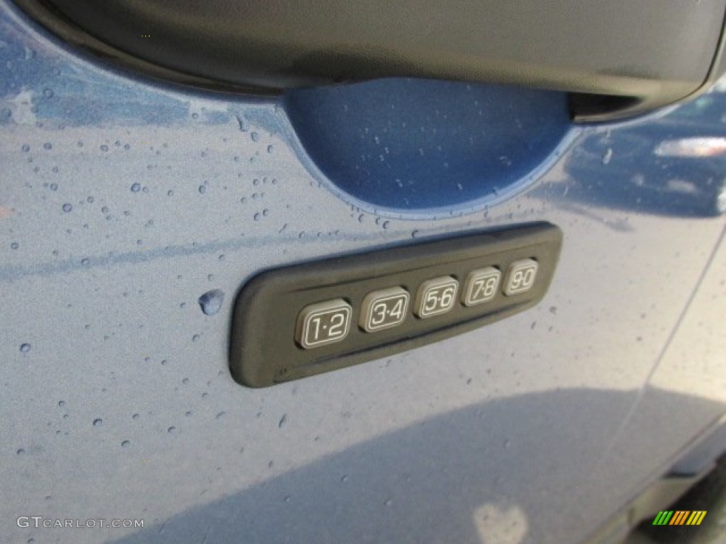 2010 Escape XLT V6 4WD - Sport Blue Metallic / Stone photo #8
