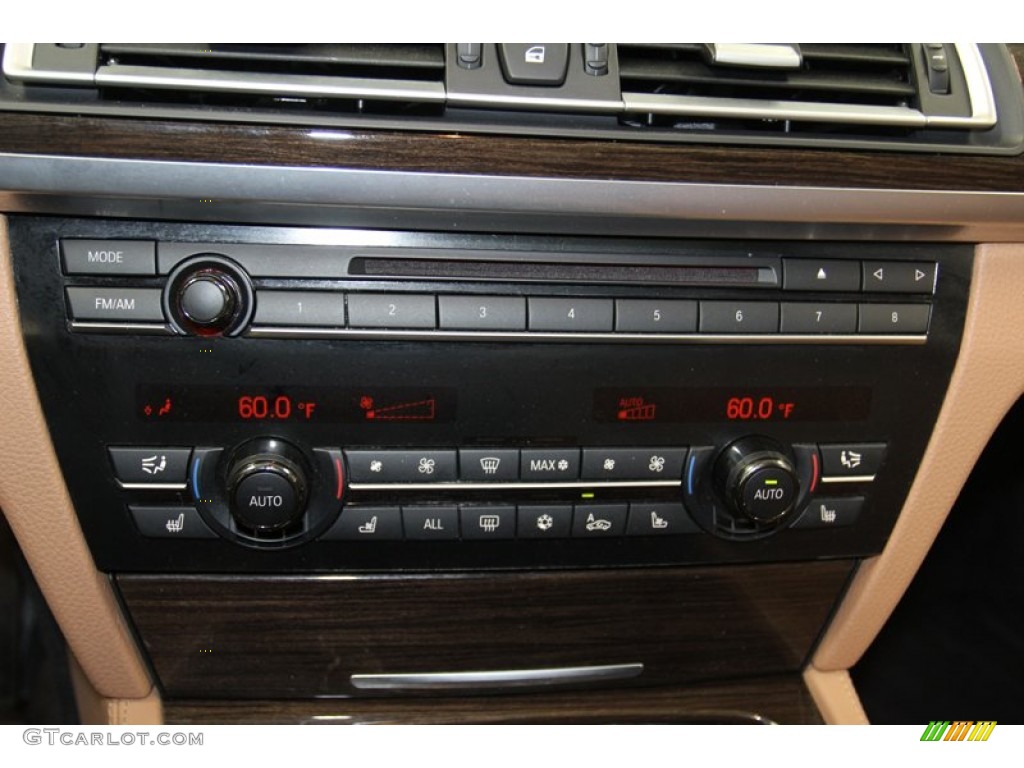 2011 BMW 7 Series 750Li Sedan Controls Photo #79084058
