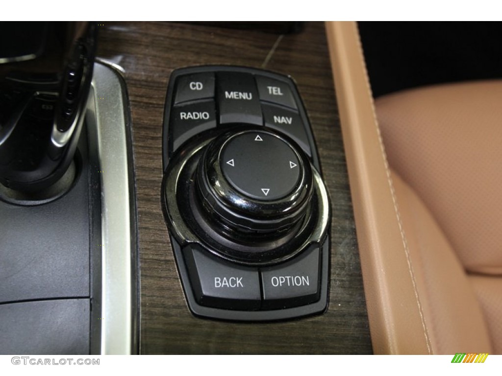 2011 BMW 7 Series 750Li Sedan Controls Photo #79084099