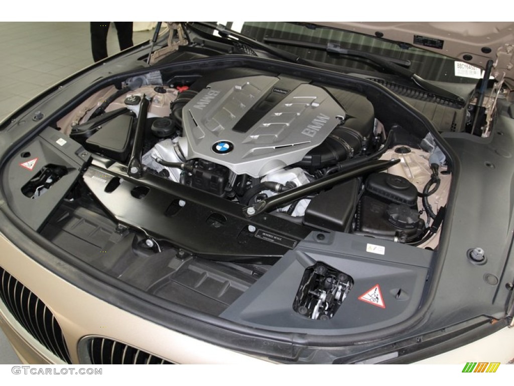 2011 BMW 7 Series 750Li Sedan 4.4 Liter DI TwinPower Turbo DOHC 32-Valve VVT V8 Engine Photo #79084612