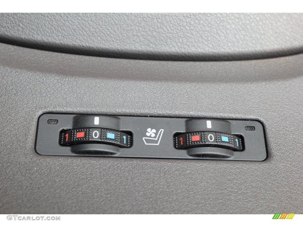 2010 Lexus ES 350 Controls Photo #79086843