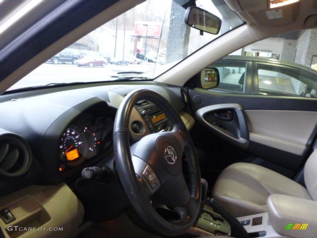 2006 RAV4 Limited 4WD - Beige Metallic / Taupe photo #18