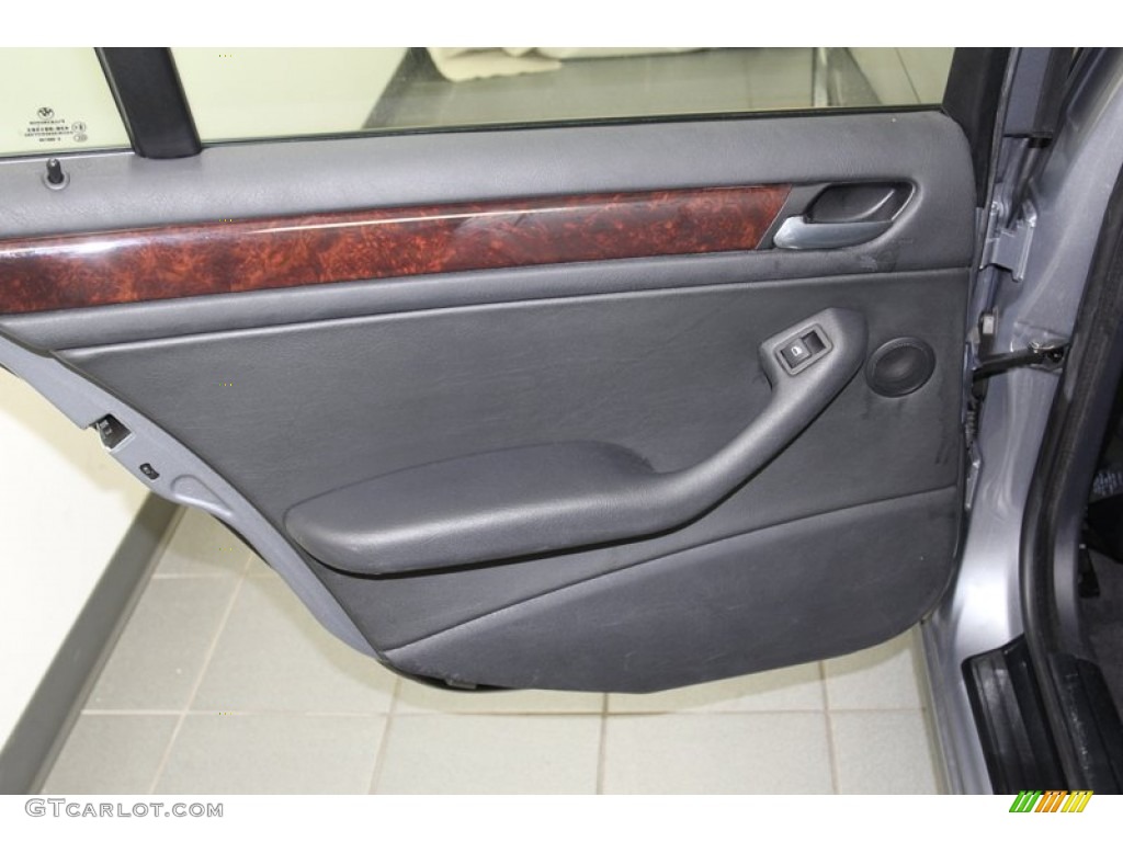 2005 3 Series 325i Sedan - Silver Grey Metallic / Black photo #26