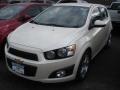 Summit White - Sonic LTZ Hatch Photo No. 1