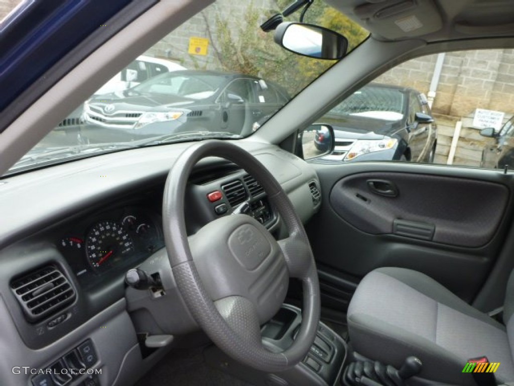 2001 Tracker ZR2 Hardtop 4WD - Dark Blue Metallic / Medium Gray photo #7