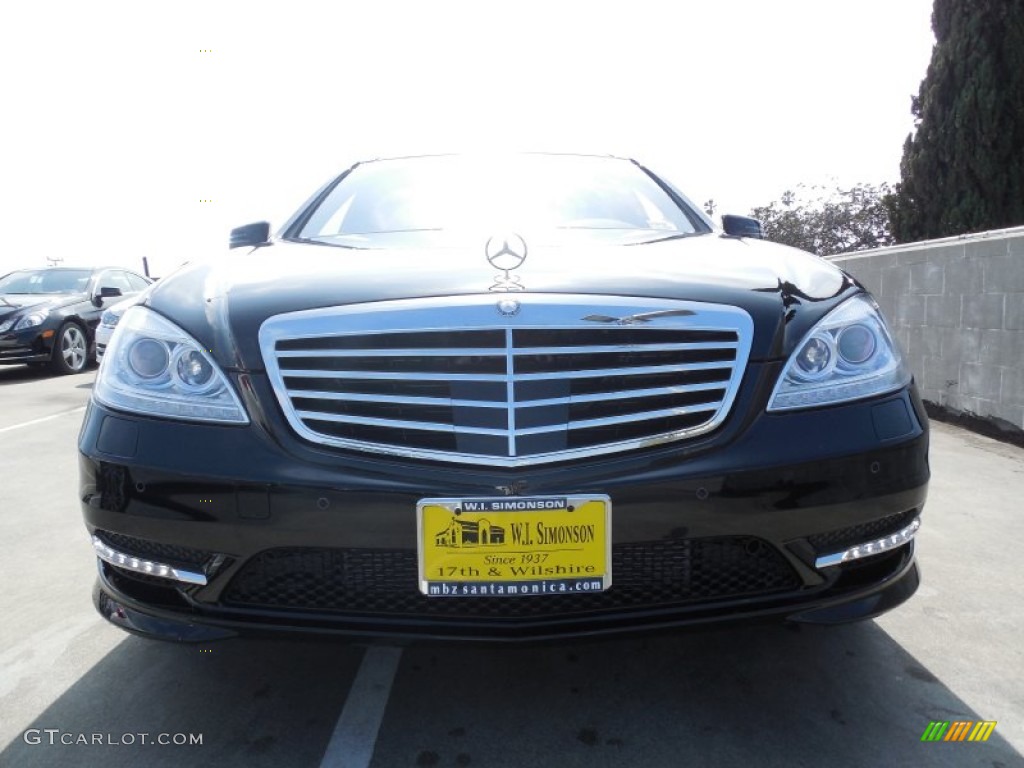 2013 S 550 Sedan - Black / Black photo #2