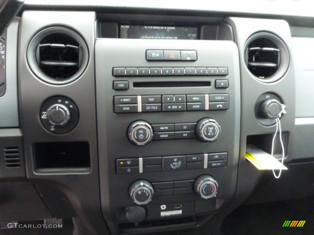 2013 Ford F150 STX SuperCab 4x4 Controls Photo #79093930
