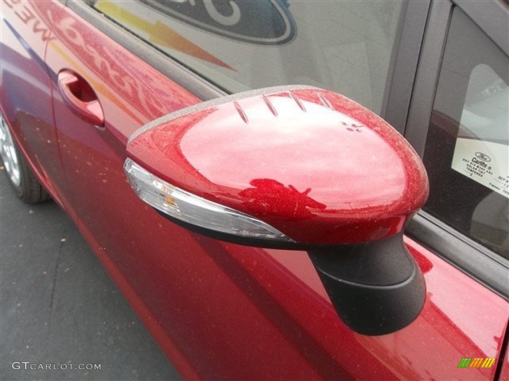 2013 Fiesta SE Sedan - Ruby Red / Charcoal Black/Light Stone photo #11