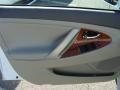Super White - Camry Hybrid Photo No. 6