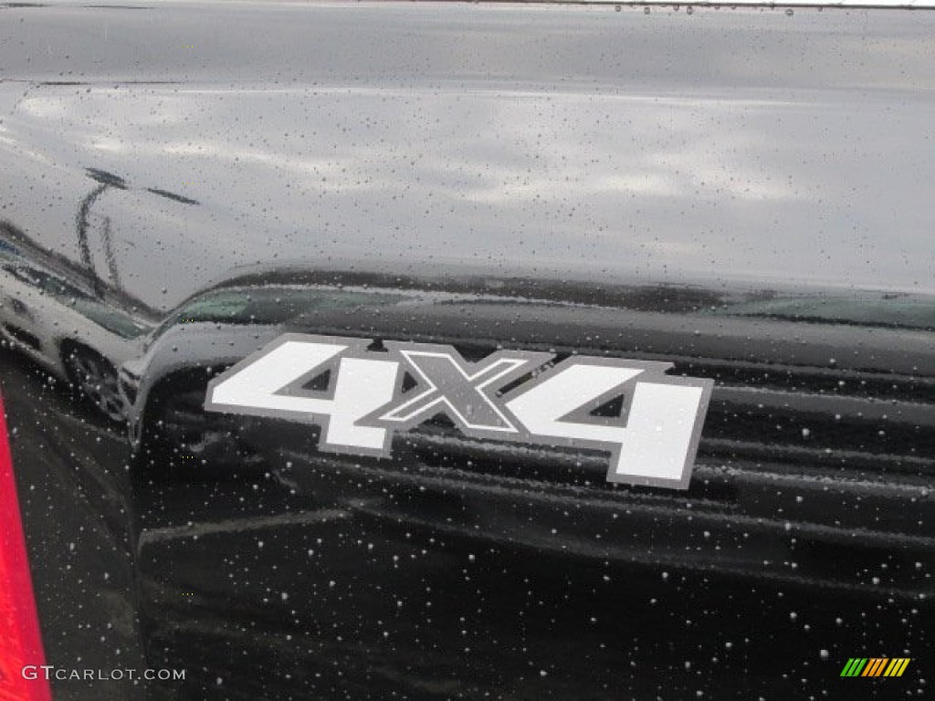 2011 Silverado 1500 LS Regular Cab 4x4 - Black / Dark Titanium photo #3
