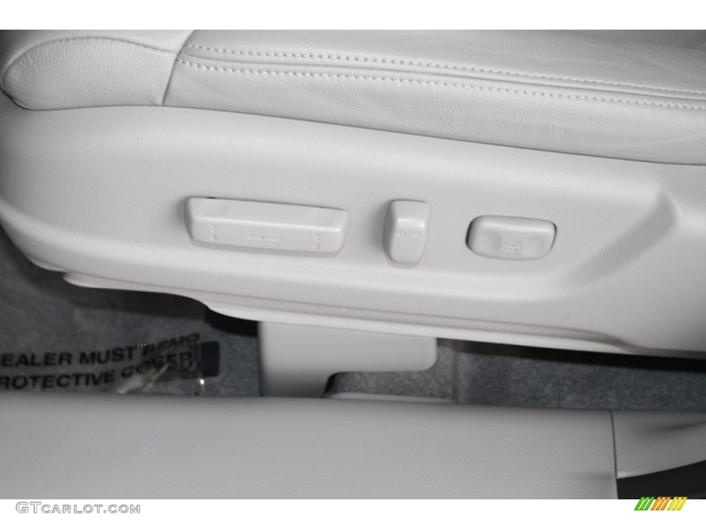 2012 Honda CR-V EX-L Controls Photo #79096882