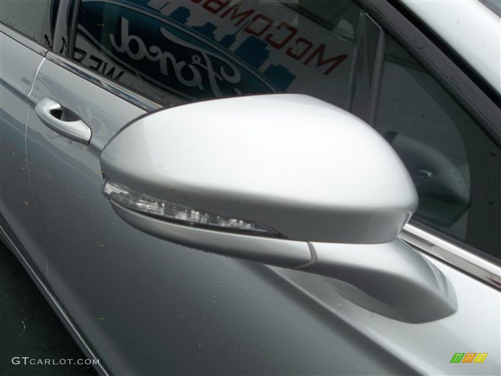 2013 Fusion SE 1.6 EcoBoost - Ingot Silver Metallic / Charcoal Black photo #11