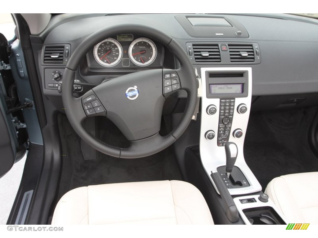2013 Volvo C70 T5 Calcite/Off Black Dashboard Photo #79097580