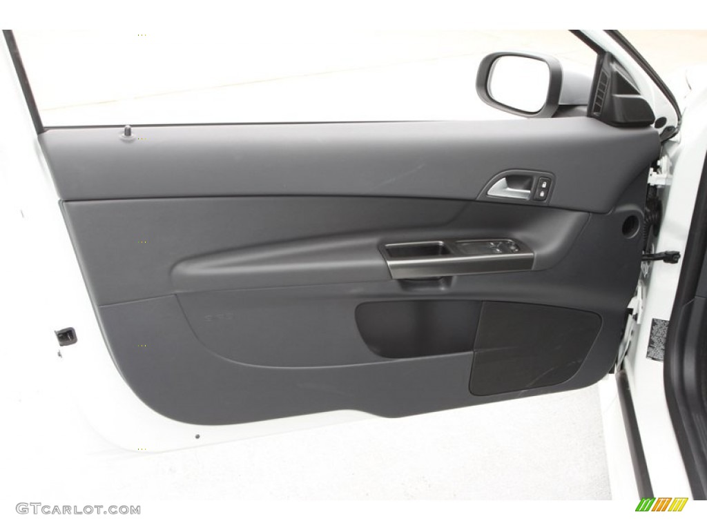 2013 C30 T5 R-Design - Ice White / Off Black photo #12