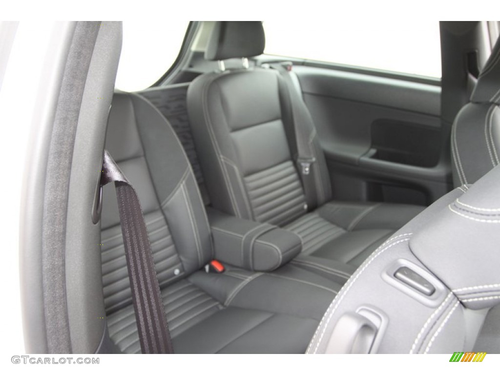 2013 C30 T5 R-Design - Ice White / Off Black photo #26