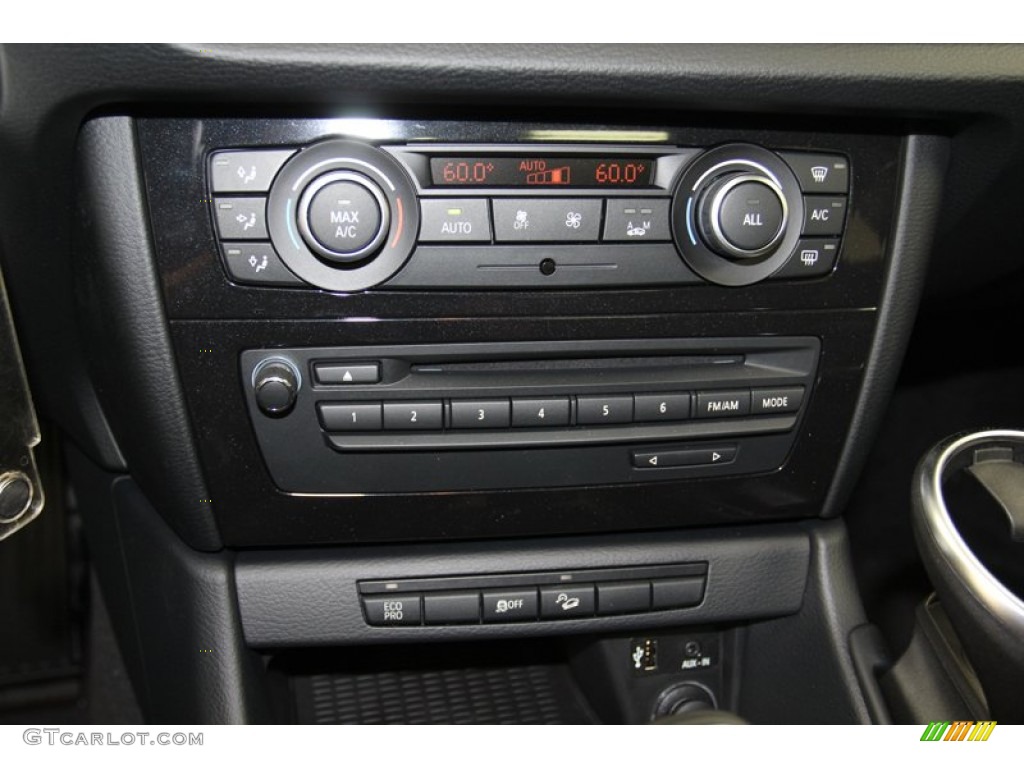 2013 BMW X1 xDrive 35i Controls Photo #79100288