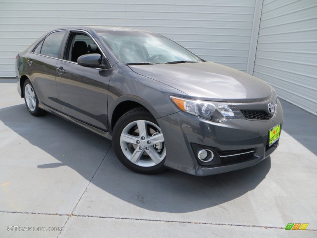 2013 Camry SE - Magnetic Gray Metallic / Black/Ash photo #1