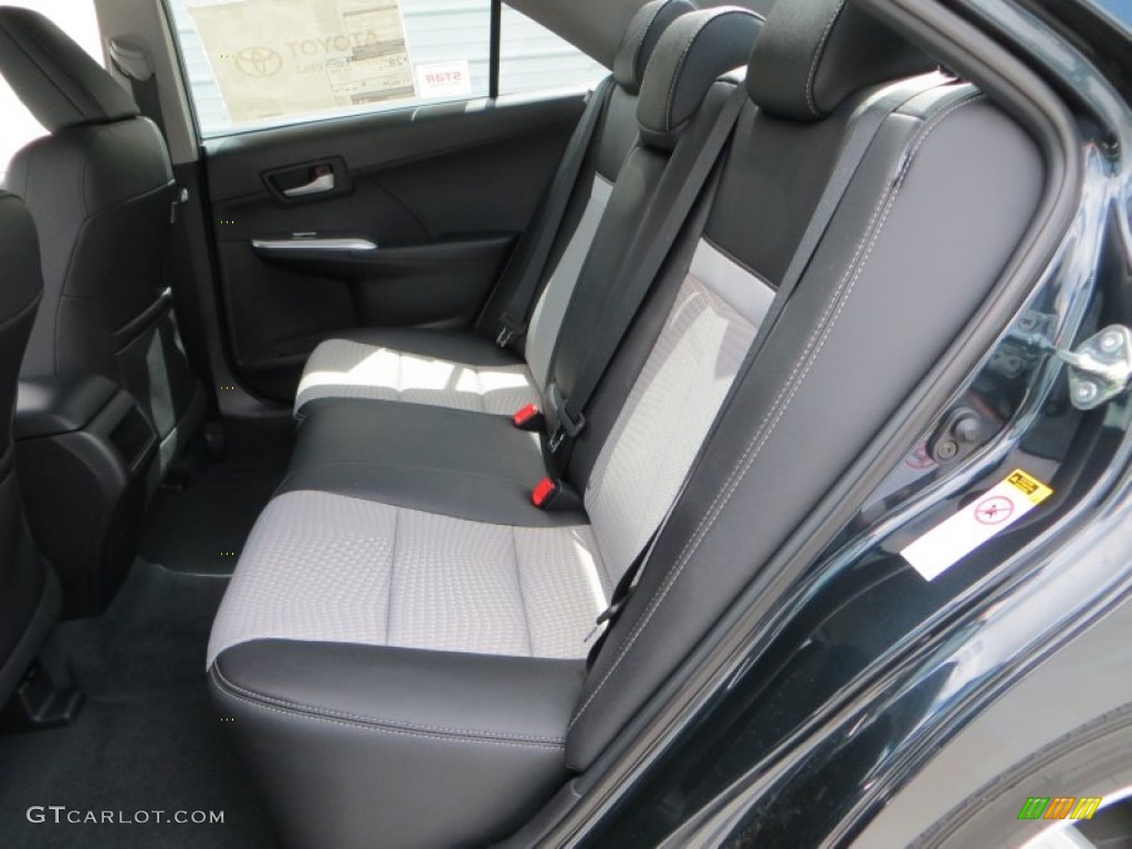 2013 Camry SE - Cosmic Gray Metallic / Black/Ash photo #21
