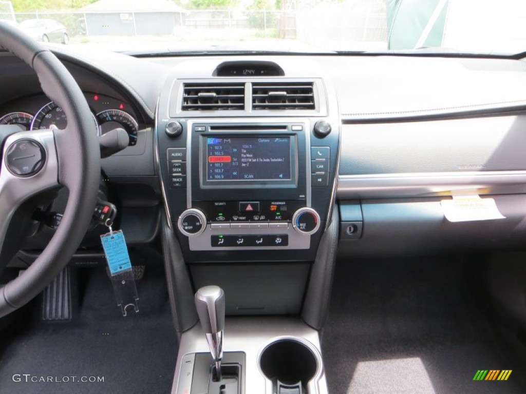 2013 Camry SE - Cosmic Gray Metallic / Black/Ash photo #26