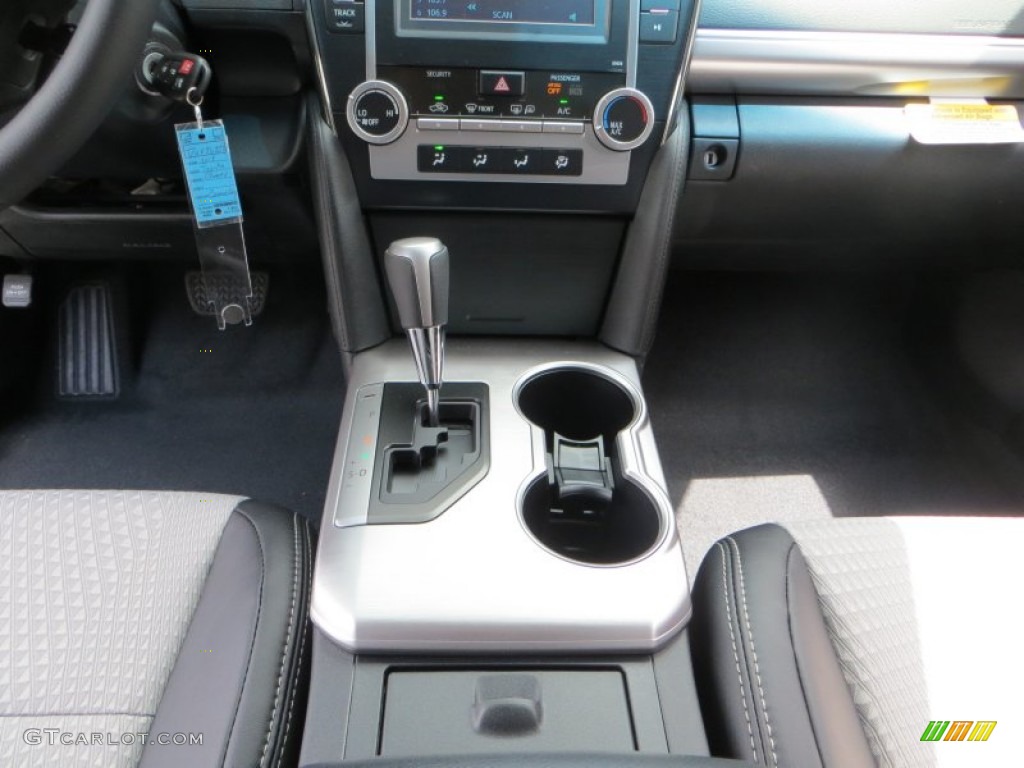 2013 Camry SE - Cosmic Gray Metallic / Black/Ash photo #28