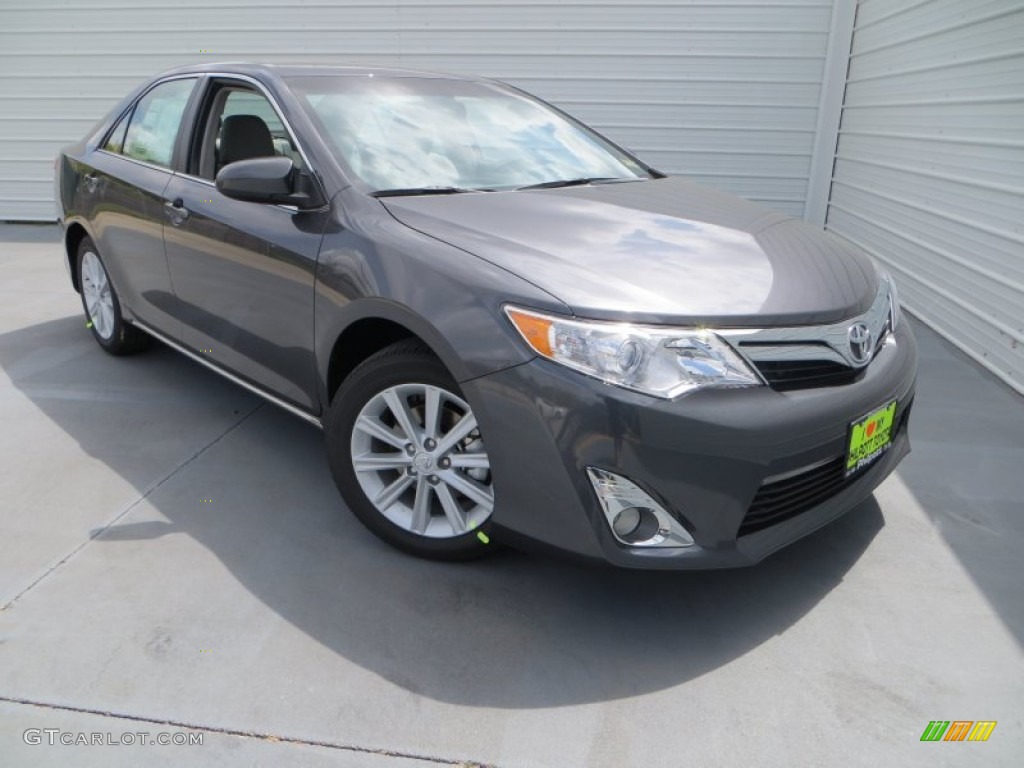 2013 Camry XLE V6 - Magnetic Gray Metallic / Ash photo #1