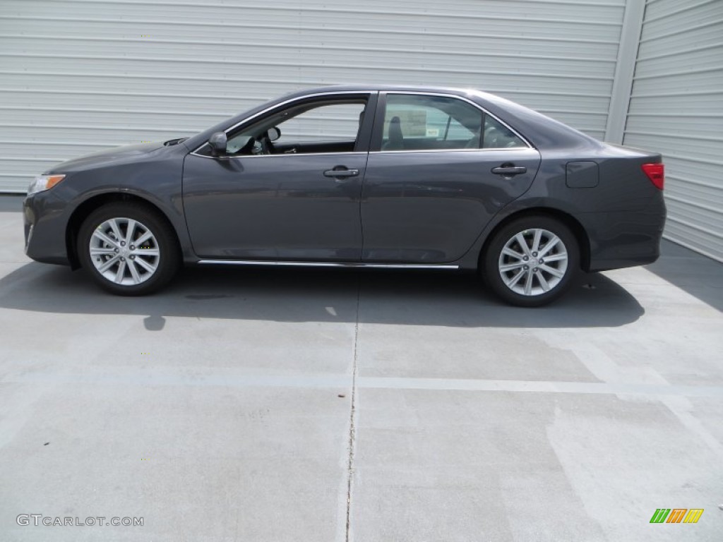 2013 Camry XLE V6 - Magnetic Gray Metallic / Ash photo #8