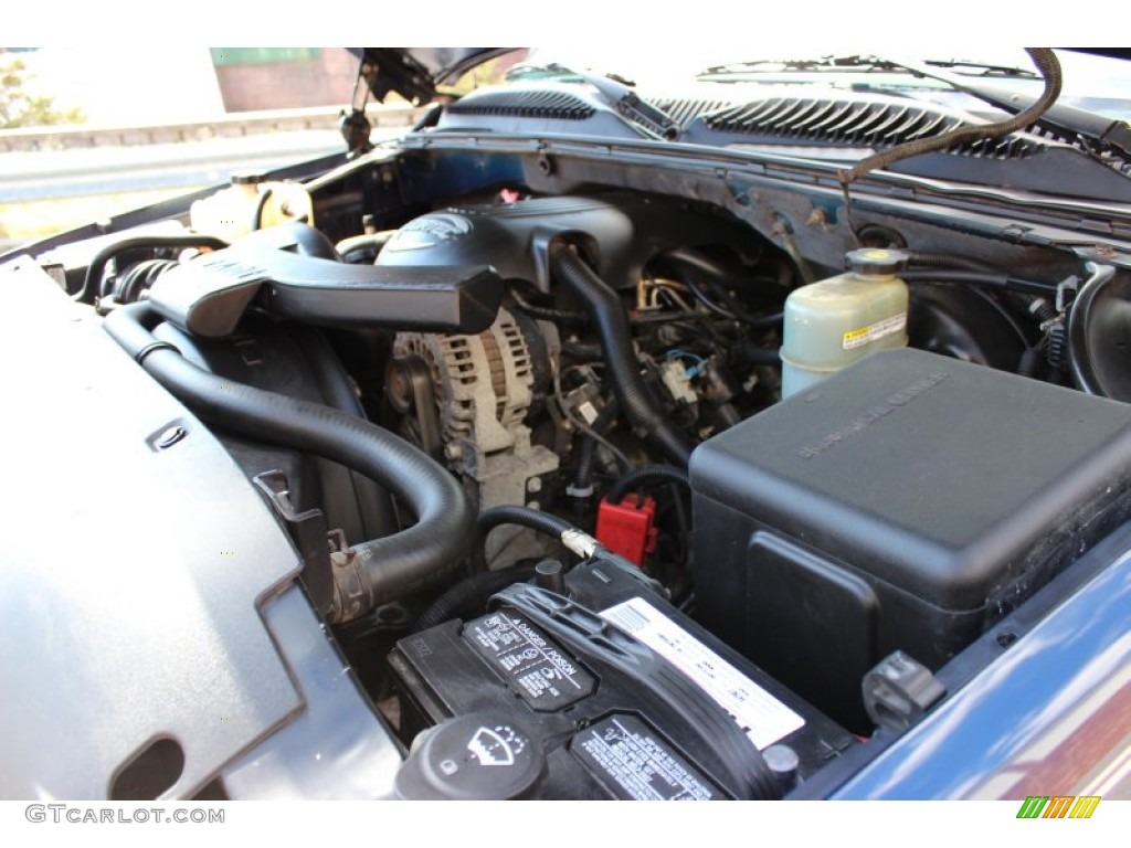 2002 Chevrolet Suburban 1500 LS 4x4 Engine Photos