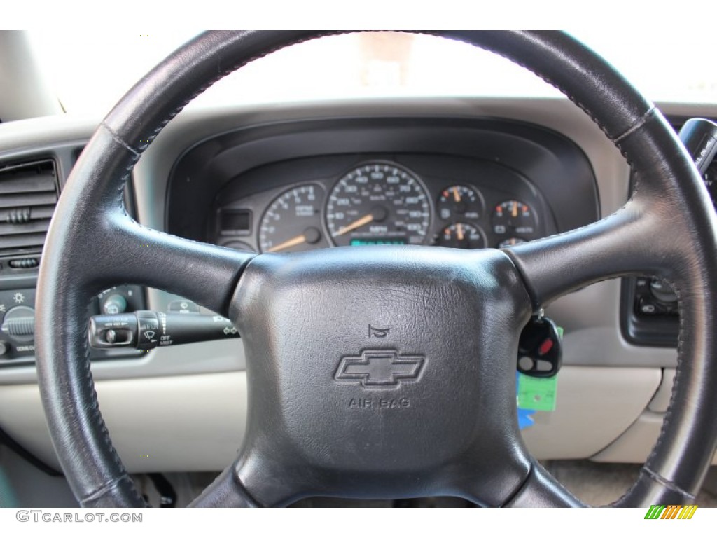 2002 Chevrolet Suburban 1500 LS 4x4 Medium Gray/Neutral Steering Wheel Photo #79104718