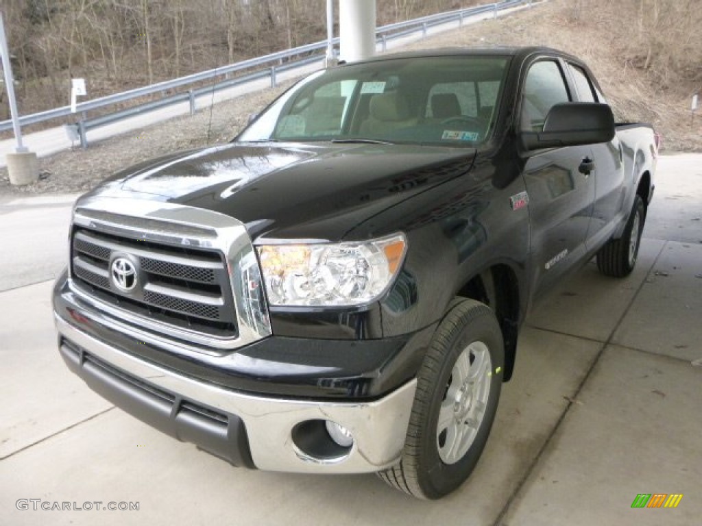 2013 Tundra Double Cab 4x4 - Black / Sand Beige photo #5